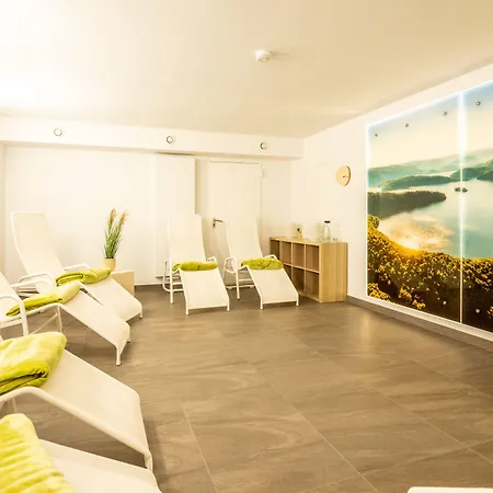 Gemuender Salzberg 3* Schleiden